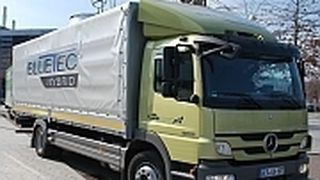 Stadtfein: der Mercedes Atego Bluetec Hybrid. (Archiv: Vogel Business Media)