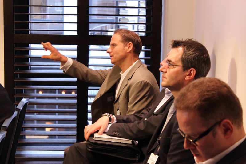 Zwischenfragen aus dem Publikum sind bei allen Referenten gern gesehen.  (Bild: Svenja Mohn)