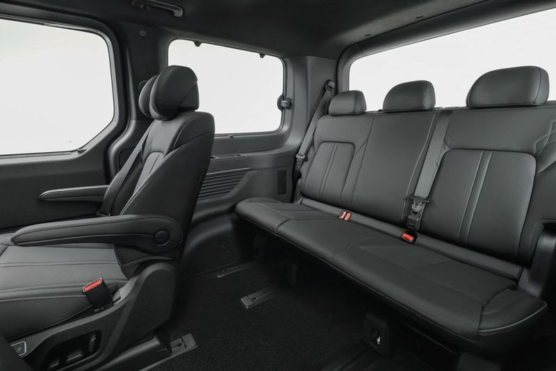 It's comfortable in the third row, too (Source: Hyundai)