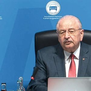 ZDK-Präsident Jürgen Karpinski fordert von der Politik differenzierte Strategien zur Öffnung des Einzelhandels.(Bild:  Pfaff/»kfz-betrieb«)