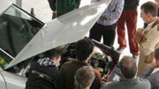 Auch 2015 können sich technikbegeisterte Oldtimerbesitzer bei Bosch weiterbilden. (Foto: Bosch)