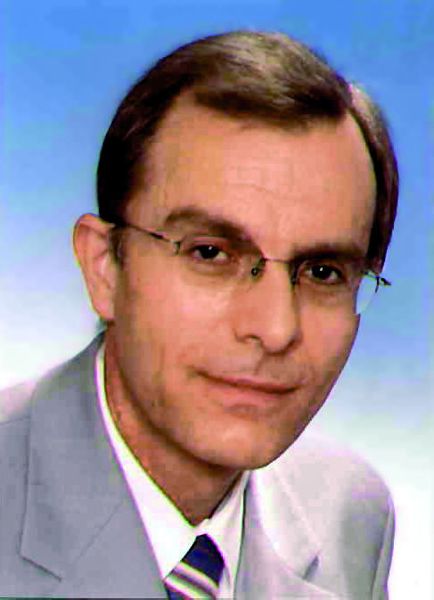 „Mittelfristig wird sich die Rohstoffbasis von Erdöl auf Erdgas verbreitern.“ Prof. Dr. Michael Röper, Innovations-Management BASF  (Bild: BASF)