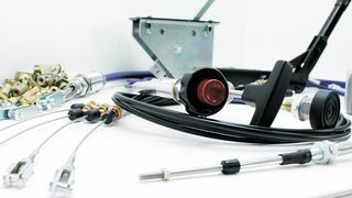 Aufgrund ihrer durchdachten Konstruktion und ihrer hochwertigen Verarbeitung sind die Regel-, Stell- und Bedienelemente von Ringspann RCS vor allem in der Bahnindustrie, in der Marinetechnik und im Motorsport gefragte Funktionselemente. (Ringspann)