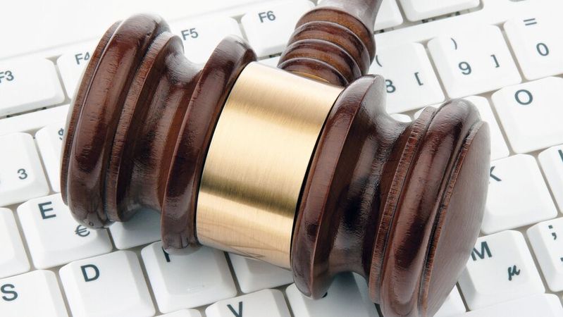 Betroffen von einer weiteren Sammelklage könnten alle Facebook- und Instagram-Nutzenden sein, deren Daten über Meta-Business-Tools ohne Zustimmung gesammelt wurden. Sie können sich kostenlos über das Verbandsklageregister der Sammelklage anschließen, um möglichen Schadenersatz geltend zu machen. (© Gina Sanders - Fotolia.com)