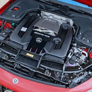 Den Verbrennerpart übernimmt ein V8-Biturbo.(Bild:  Autoren-Union Mobilität/Matthias Knödler)