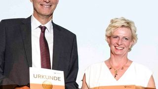 Club de l’Élite 2016: Schorsch Ullein (Autohaus Ullein ) und Christina Süchting (Autohaus  S+K).  (Renault)