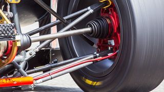 Die Formula Student Germany: Eine interdisziplinäre Herausforderung für Studenten hinsichtlich Konstruktion, Dynamik, Effizienz und Kosten. (Bild: FSG - Tim Botzkowski)