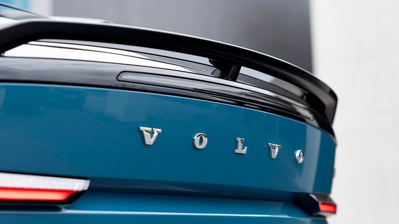 Das Heck hat einen Spoiler ... (Mauritz/»kfz-betrieb«)