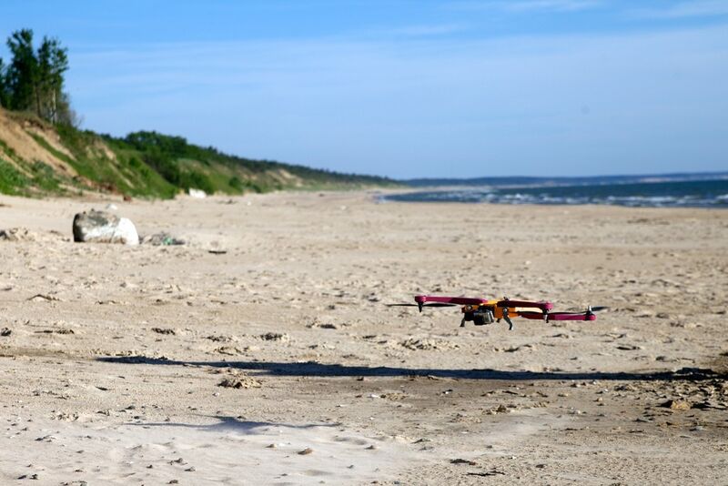 AirDog – das weltweit erste, selbstgesteuerte Sport-Aktion-Fluggerät für Filmaufnahmen bei Outdoor- und Extremaktivitäten – hergestellt mit Stratasys 3D-Drucktechnologie. (Bild: Helico)