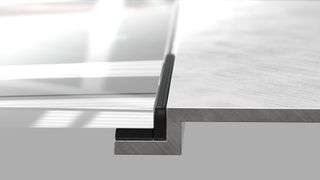 SMPs haften auf verschiedenen Untergründen und weisen eine gute UV-Beständigkeit auf, was sie ideal für Anwendungen im Innen- und Außenbereich macht.  (Bild: Henkel)