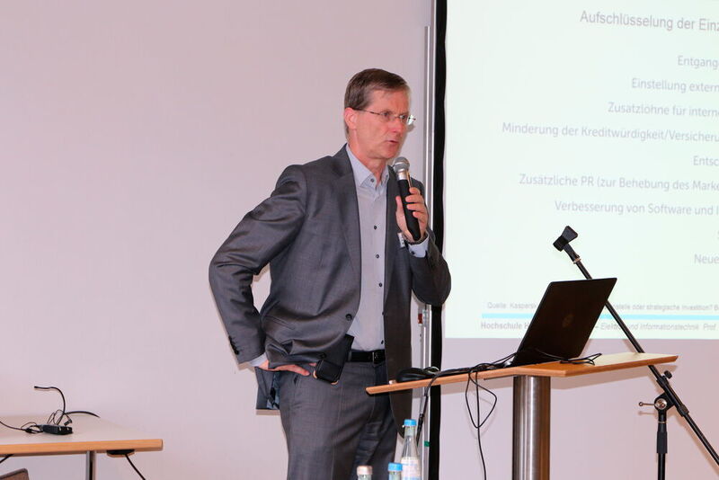 Impressions from the R. Stahl Expert Forum from Stromberg last year: Around 90 explosion safety experts met together to discuss developments in their field and share information. (R. Stahl)