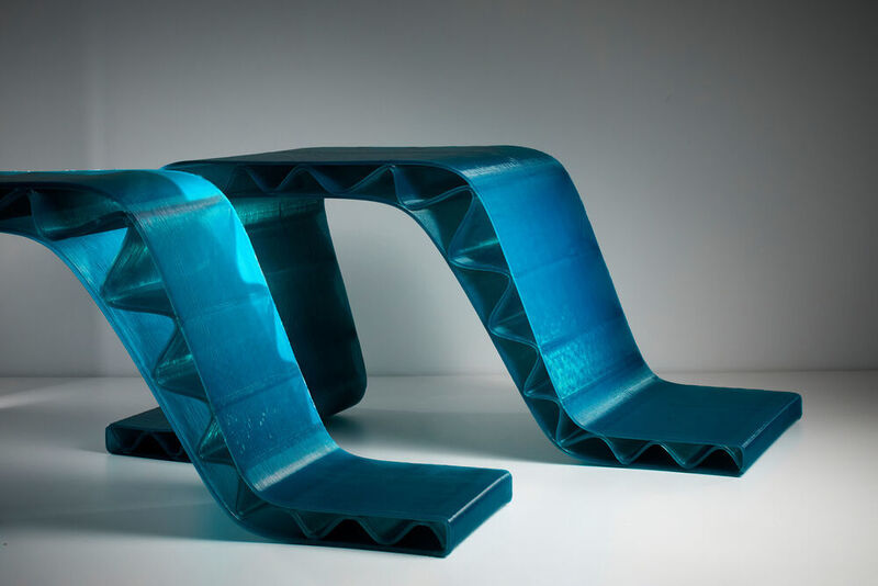 Bei den neuen Sitz- und Bankmodulen Twine kommt es aufs Design ebenso wie auf neue Produktionstechnologien mit 3D-Druck und Robotik an.  (Hagen Hinderdeal)