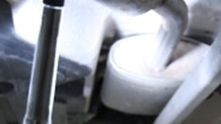 Ein gut ausgeleuchteter Arbeitsbereich ist Voraussetzung für sicheres Arbeiten. (Philips)