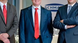 Die neue Geschäftsführung der J. Schmalz GmbH: Dr. Kurt Schmalz (Mitte), Dr. Hinrich Dohrmann (links) und Andreas Beutel (rechts)  (Schmalz)