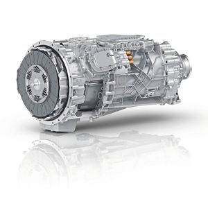 ZF Friedrichshafen stellt auf der Messe sein Getriebesystem „TraXon 2 Hybrid“ vor. (Bild: ZF Group)