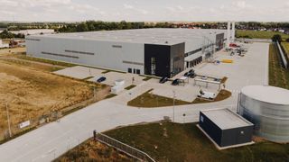 Li-Cycle hat bei Magdeburg eine Recyclinganlage für Lithium-Ionen-Batterien eröffnet.  (Bild: Business Wire)