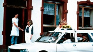 Der Peugeot 505 war unter anderem in der Taxibranche beliebt. 1979 kam der Mittelklassewagen nach Deutschland. (Peugeot)