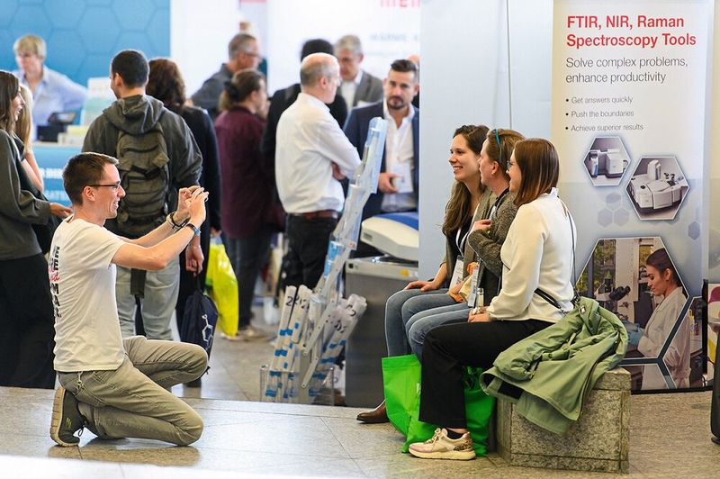 Natürlich kommen auch wieder die Besucher selbst zu Wort. Was diese drei über die Messe sagen, verrät das nächste Bild.    Mehr Infos zu den kommenden LAB-SUPPLY-Messen finden Sie auf www.lab-supply.info (Bild: Stefan Stark)