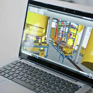 Ein digitales Backbone macht Pharma 4.0 Prozesse erst möglich. Durch interoperable Systeme, einheitliche Datenmodelle und automatische Auswirkungen jeder Änderung über alle Folgephasen hinweg. (Bild: Zeta)