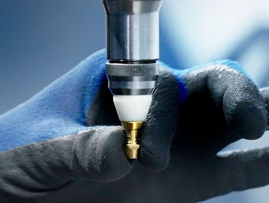 With a new combination of beam shaping technology, a new generation of fiber lasers and a new cutting nozzle, Trumpf is offering the opportunity to become more efficient in the laser cutting of hot-formed parts. The centerpiece here is the new X-Blast 2.0 cutting nozzle.(Image: Trump)