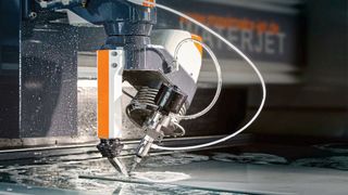 Die Schleifringe von Servotecnica sorgen für die optimale Versorgung der Antriebstechnik in den 3D-Schneidköpfen der Maschinen des österreichischen Unternehmens STM. (Bild: STM Stein-Moser GmbH)