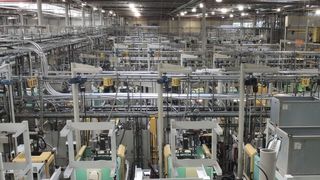 Heizen in den Fertigungshallen kann in diesem Winter besonders teuer werden. Aber hier steckt Einsparpotenzial! (Bild: Stefanie Michel)