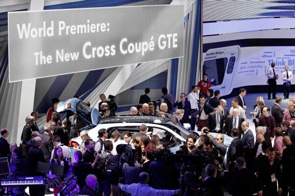 Volkswagen auf Detroit Motor Show: Präsentation der Studie Cross Coupé GTE (Bild: Volkswagen AG)