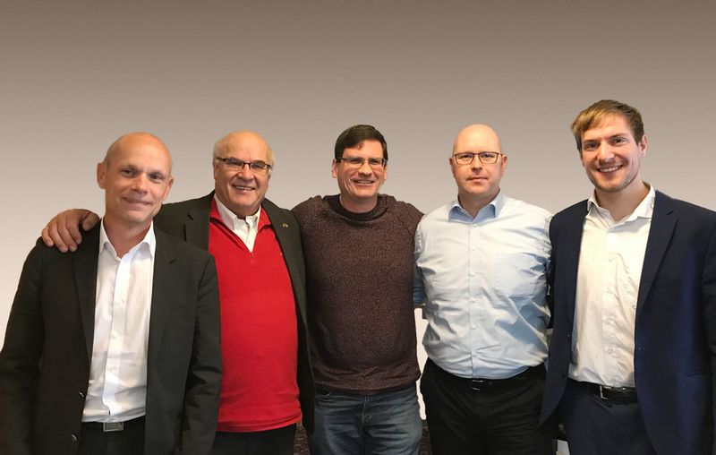 Das Gründungsteam der Accelerated Innovation GmbH: Torben Birker, Gerd Ludwig, Edward Conroy, Bernd-Ulrich Hapke und Christian Ludwig. Das Unternehmen ist eine Joint-Venture-Gründung von Cassini Systems Europe GmbH, Intec International GmbH und der Mind Venture AG. (Accelerated Innovation )