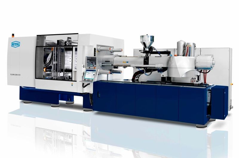 Der Enabler für die exakte Ausbildung mehrerer Schichten zum Aromaschutz ist diese präzise und dynamisch agierende elektrisch betriebene Elion 1200-250/120 von Netstal, die auf der Fakuma live ihr Können beweise. (Netstal)