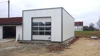 Leichtbauhalle_isoliert_autolackiererei_schilling ()