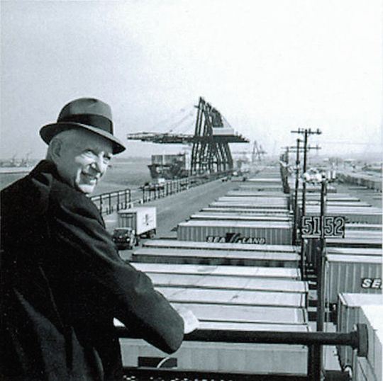 Malcom McLean gilt als der Vater der Containerisierung.(Bild:   / CC BY-SA 2.0)