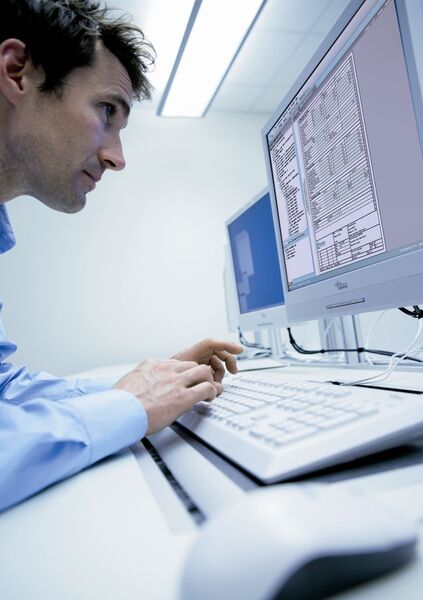 All test results of the function qualification are easily documented and archived throughout. (Picture: Siemens)