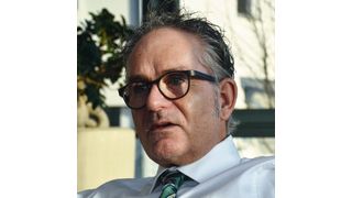 Burkhard Weller: „2015 haben wir 16.728 Neuwagen und 34.113 Gebrauchtwagen verkauft. Damit haben wir nicht nur ein sehr gutes Verhältnis von eins zu zwei erreicht, sondern auch unser Ziel von 50.000 Einheiten deutlich übertroffen.“  (Foto: Michel)