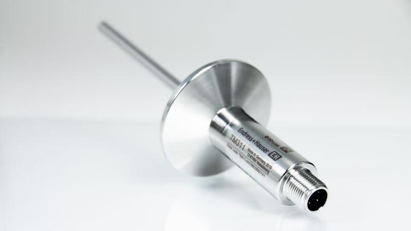 Mesure compacte de la température avec iTHERM CompactLine TM311 pour les applications hygiéniques : rapide, robuste, idéale pour les skids.(Source:  © Endress)