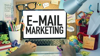 e-mail-marketing-aysezgicmeli-shutterstock-360578477 (Quelle: Aysezgicmeli/shutterstock)