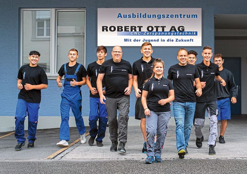 Mit der Jugend in die Zukunft: Neu bildet die Robert Ott AG bis zu 6 Lehrlinge pro Jahr aus.  (Raphael Rudolf)