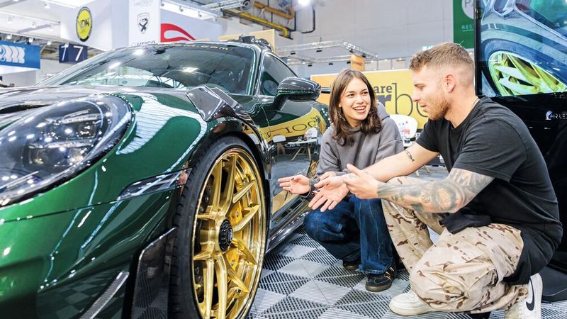 Ein nicht ganz unwesentliches Thema sind alljährlich die Felgen. (Bild: Messe Essen)