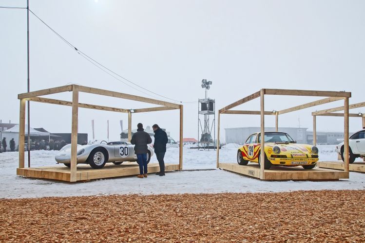Geschichte zeigen: Diese Gelegenheit ließ sich Porsche Classics in Zell am See nicht entgehen. (Bild: Matthias Knödler)