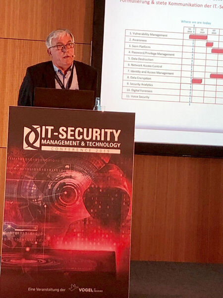 Die zweite Keynote von Horst Dubbert beschäftigt sich mit den gesetzlichen IT-Security Maßnahmen. (Vogel IT-Akademie)