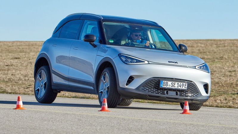 Nach Schwächen im ADAC-Autotest besserte Smart das elektronische Stabilitätsprogramm (ESP) des Modells #1 nach.(Bild:  ADAC/Uwe Rattay)