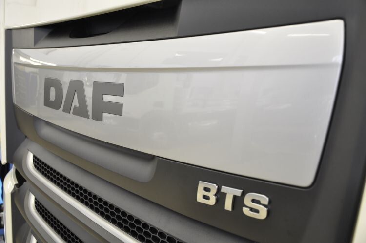 Der BTS-Schriftzug erstrahlt somit künftig auch auf den Fahrzeugen der Kölner Kunden. (Foto: Richter)