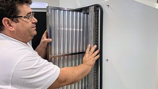 Ölnebelabscheider mit austauschbaren Retrofit-Einschüben. (Reven)