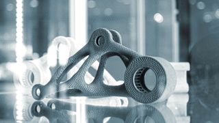 Seit Jahren zur Prototypenfertigung und Produktentwicklung verwendet, hat der 3D-Druck heute einen Reifegrad, der eine breite Anwendung in der Fertigung erlaubt. (Bild: © mari1408 - stock.adobe.com)