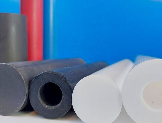 Wenn das Verbot für PFAS ((Per- und polyfluorierte Alkylverbindungen) so kommt, wie es jetzt geplant wird, dann müssen auch unbedenkliche Kunststoffe wie die Flourpolymere (etwa Teflon) verschwinden. Kunststoffexperten warnen vor dieser Pauschalisierung. Hier ihre Argumente ...(Bild:  D. Pont)