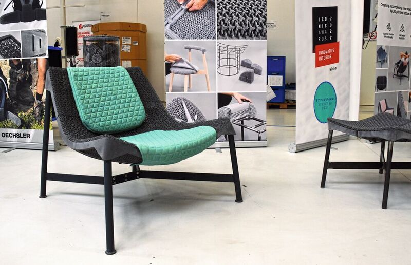 Nach der Backpacking-Tour kann man auf den 3D-gedruckten Sesseln wunderbar chillen. (Bild: Simone Käfer)