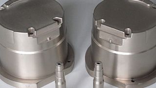 Werden die Druckgusswerkzeuge für den Aluminiumdruckguss mit der PVD-Schicht Ffusion versehen, halten sie länger. (Bild: Sulzer Metaplas)