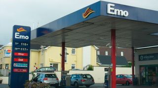 Wieder alles beim Alten in Irland (bis auf die Preise): Wie bereits vor der Einführung von E10 gibt es dort an Tankstellen seit 1. Juli 2023 nur mehr eine Sorte Benzin. E5 wurde zugunsten von E10 abgeschafft. (Bild: Dominsky)