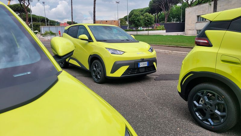 BYD will mit dem Elektro-Kleinwagen Dolphin Surf in Europa Volumen machen.(Bild:  Wehner - VCG)