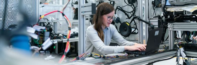 Betreiber kritischer Infrastrukturen müssen einen proaktiven Ansatz verfolgen, um ihre OT-Umgebungen gemäß den Anforderungen von NIS 2 zu schützen.(Bild:  frei lizenziert / Unsplash)