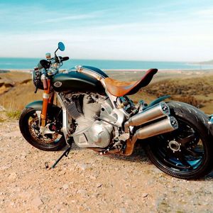 A hot seat for individualists! The Spanish workshop Sbay Motor Company builds such motorcycle dreams with the help of Ceratizit tools. You can also see something like this at the AMB.(Image: SBAY Motor Company)